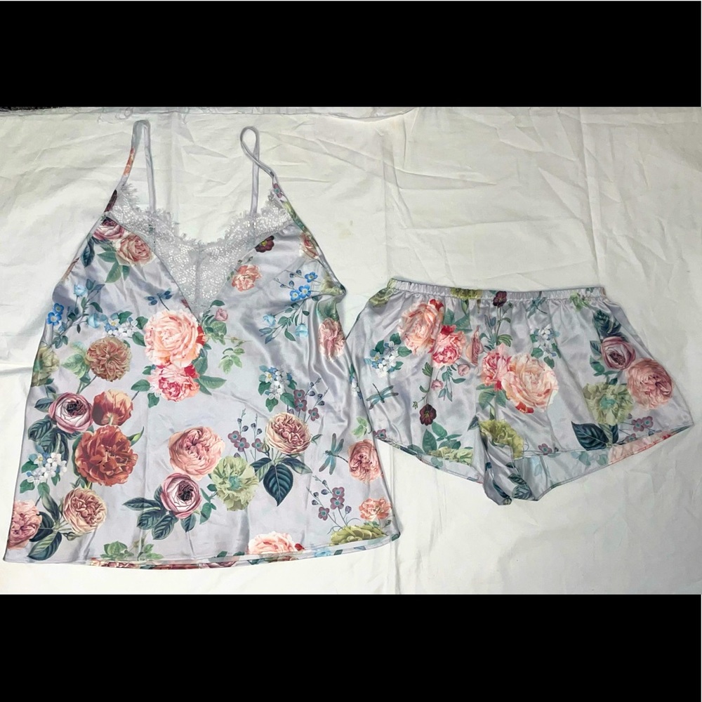 4 piece light blue floral satin set top/shorts/dress/robe - Picture 7 of 9